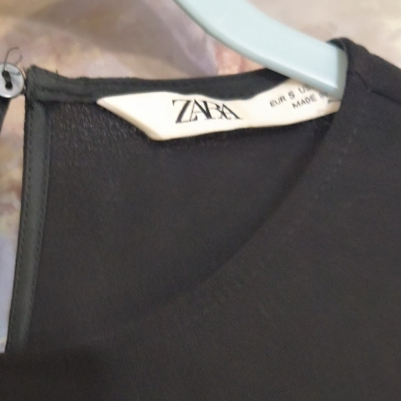 Zara Classic Black Top - Picture 5 of 14